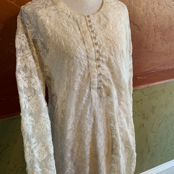 White net shirt with transparent micro sequin and embroidered work - Picture 6 of 6